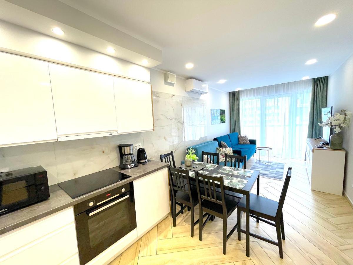 Apartament Superior Blue Przy Plazy- Free Pool, Saunas, Jacuzzi, Fitness, Salzgrotte Kołobrzeg Exteriör bild