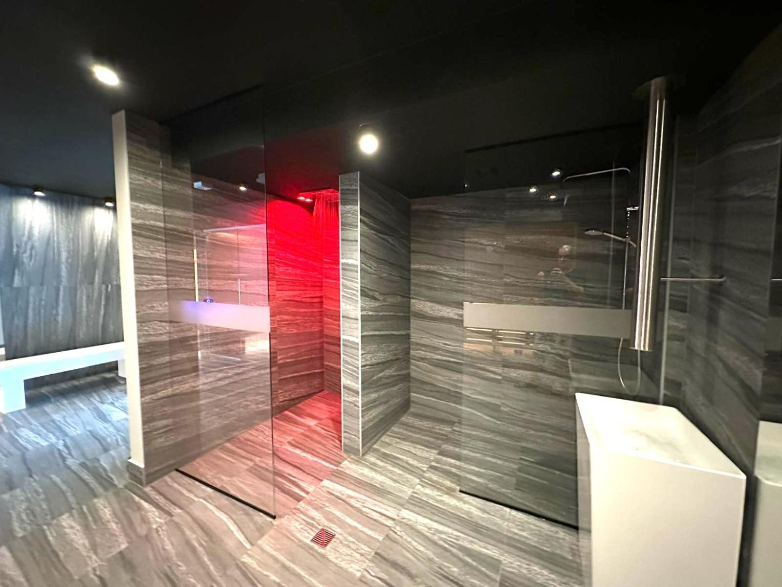 Apartament Superior Blue Przy Plazy- Free Pool, Saunas, Jacuzzi, Fitness, Salzgrotte Kołobrzeg Exteriör bild